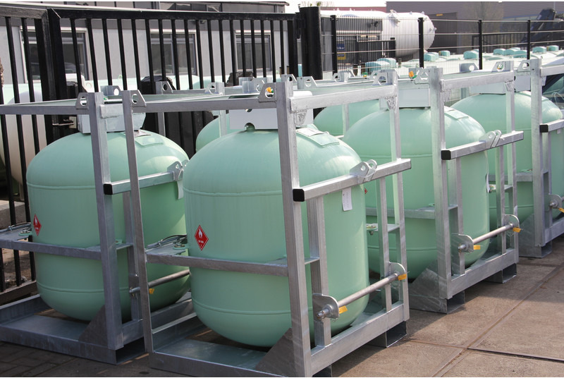 De Visser gastank New ADR LPG tank 760ltr Full Frame LPG, Gas, Gaz, Gastank Available in different RAL colours on request Gastank - Tároló tartály: 4 kép. De Visser gastank New ADR LPG tank 760ltr Full Frame LPG, Gas, Gaz, Gastank Available in different RAL colours on request Gastank - Tároló tartály: 4 kép.
