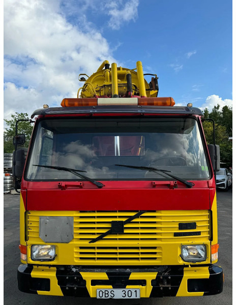 Volvo FL 10.320 4x2, 12m3 Sludge & Flushing-Truck, YM: 1990 - Szippantós autó: 2 kép. Volvo FL 10.320 4x2, 12m3 Sludge & Flushing-Truck, YM: 1990 - Szippantós autó: 2 kép.