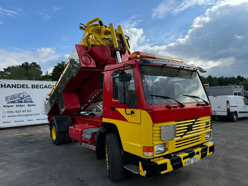 Volvo FL 10.320 4x2, Tipper 12m3 Sludge & Flushing Truck, with remote control, YM: 1990 - Szippantós autó: 1 kép. Volvo FL 10.320 4x2, Tipper 12m3 Sludge & Flushing Truck, with remote control, YM: 1990 - Szippantós autó: 1 kép.