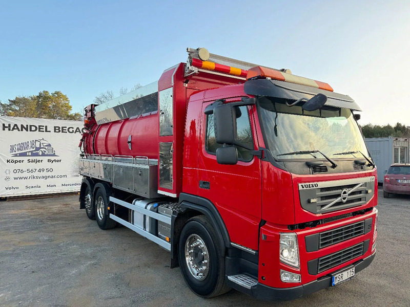 Volvo FM 420 Euro 6, 15,5m3, Vacuum & High-Pressure, 2012 - Szippantós autó: 1 kép. Volvo FM 420 Euro 6, 15,5m3, Vacuum & High-Pressure, 2012 - Szippantós autó: 1 kép.
