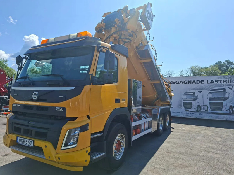 Volvo FMX 450 Combi Vacuum/Pressure 14m3 (1,5 + 12,5m3), 2017 - Szippantós autó: 3 kép. Volvo FMX 450 Combi Vacuum/Pressure 14m3 (1,5 + 12,5m3), 2017 - Szippantós autó: 3 kép.