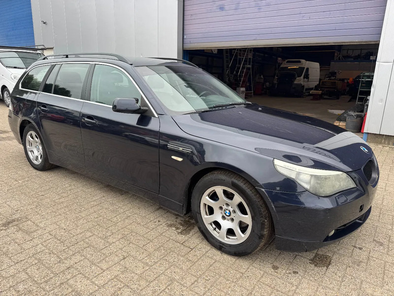BMW 5 Serie **520D TOURING-EURO 4** - Autó: 3 kép. BMW 5 Serie **520D TOURING-EURO 4** - Autó: 3 kép.