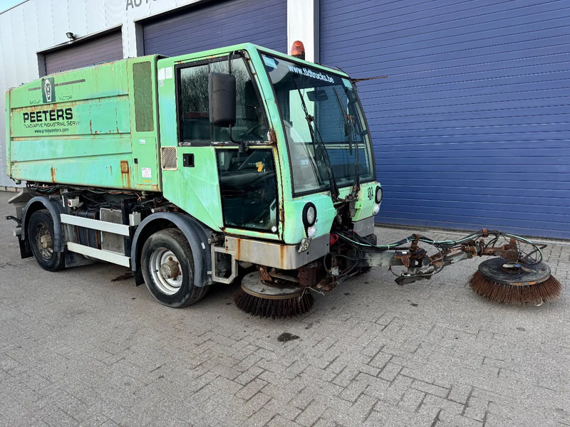 Bucher CITYCAT 5000SL **SWEEPER-BALAYEUSE** - Utcaseprő gép: 5 kép. Bucher CITYCAT 5000SL **SWEEPER-BALAYEUSE** - Utcaseprő gép: 5 kép.