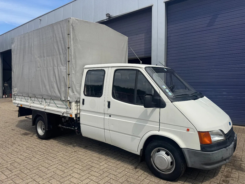 Ford Transit **ESSENCE-PETROL** - Platós kisteherautó, Duplakabinos kisteherautó: 3 kép. Ford Transit **ESSENCE-PETROL** - Platós kisteherautó, Duplakabinos kisteherautó: 3 kép.