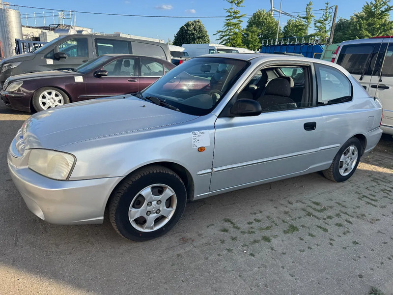 Hyundai Accent **PETROL-ESSENCE-BELGIUM CAR** - Szedán: 1 kép. Hyundai Accent **PETROL-ESSENCE-BELGIUM CAR** - Szedán: 1 kép.