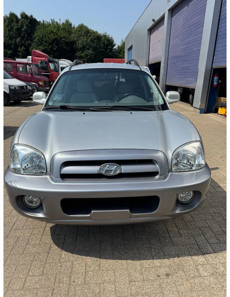Hyundai Santa Fe **97000KM ONLY** - Terepjáró/ SUV: 2 kép. Hyundai Santa Fe **97000KM ONLY** - Terepjáró/ SUV: 2 kép.