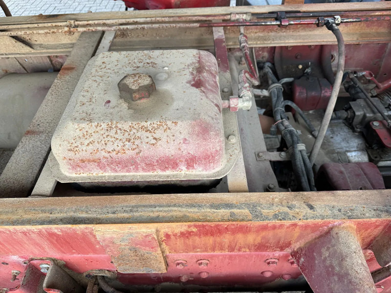 Iveco Eurocargo **120E15-6CYL-FULL STEEL** - Billenőplatós teherautó: 4 kép. Iveco Eurocargo **120E15-6CYL-FULL STEEL** - Billenőplatós teherautó: 4 kép.