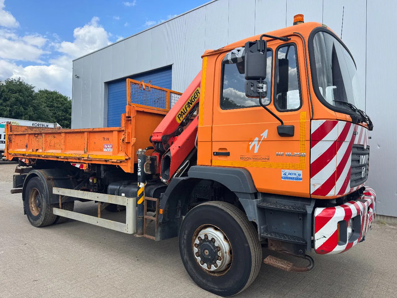 MAN ME 18.250 4X4 **4X4-TIPPER+PALFINGER PK7501-BELGIAN TRUCK** - Billenőplatós teherautó, Darus autó: 5 kép. MAN ME 18.250 4X4 **4X4-TIPPER+PALFINGER PK7501-BELGIAN TRUCK** - Billenőplatós teherautó, Darus autó: 5 kép.
