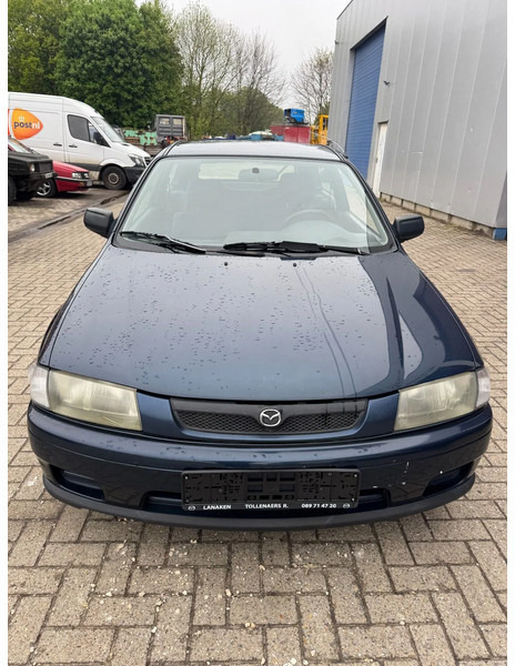 Mazda 323 **PETROL-ESSENCE-BELGIUM CAR** - Szedán: 2 kép. Mazda 323 **PETROL-ESSENCE-BELGIUM CAR** - Szedán: 2 kép.