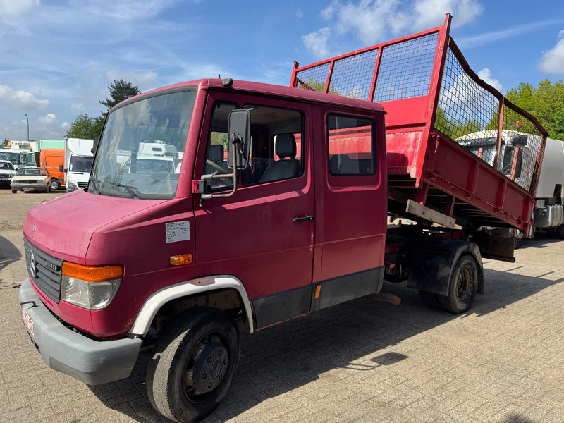Mercedes-Benz VARIO **814-BENNE-TIPPER** - Billenőplatós teherautó: 2 kép. Mercedes-Benz VARIO **814-BENNE-TIPPER** - Billenőplatós teherautó: 2 kép.