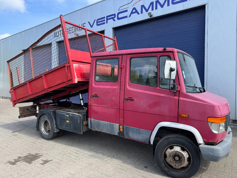 Mercedes-Benz VARIO **814-BENNE-TIPPER** - Billenőplatós teherautó: 1 kép. Mercedes-Benz VARIO **814-BENNE-TIPPER** - Billenőplatós teherautó: 1 kép.