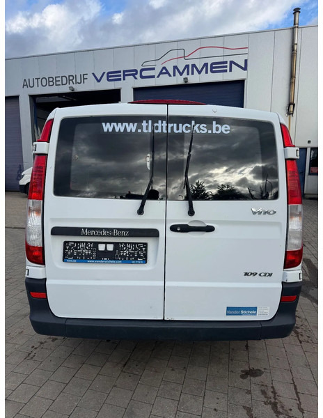 Mercedes-Benz Vito **109-EURO 4-AC** - Kis furgon: 5 kép. Mercedes-Benz Vito **109-EURO 4-AC** - Kis furgon: 5 kép.