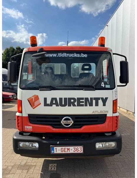 Nissan ATLEON **80.14-MACHINERY/CARTRANSPORTER - Autószállító teherautó: 2 kép. Nissan ATLEON **80.14-MACHINERY/CARTRANSPORTER - Autószállító teherautó: 2 kép.