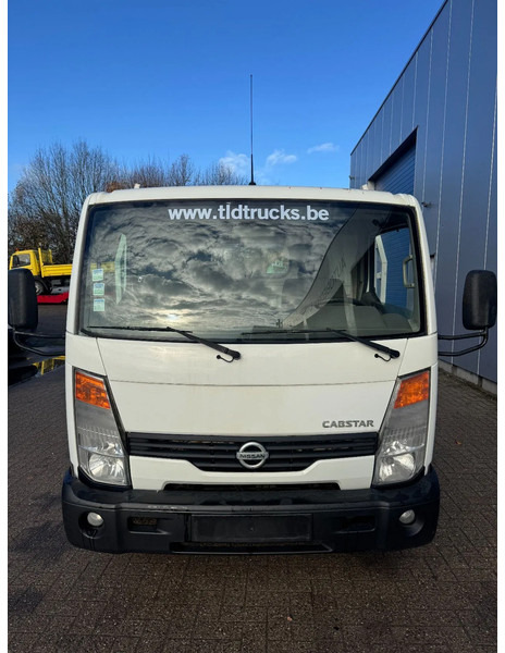 Nissan CABSTAR **EURO 5B-BELGIAN ORIGINE-ONLY 95000KM** - Platós teherautó: 2 kép. Nissan CABSTAR **EURO 5B-BELGIAN ORIGINE-ONLY 95000KM** - Platós teherautó: 2 kép.