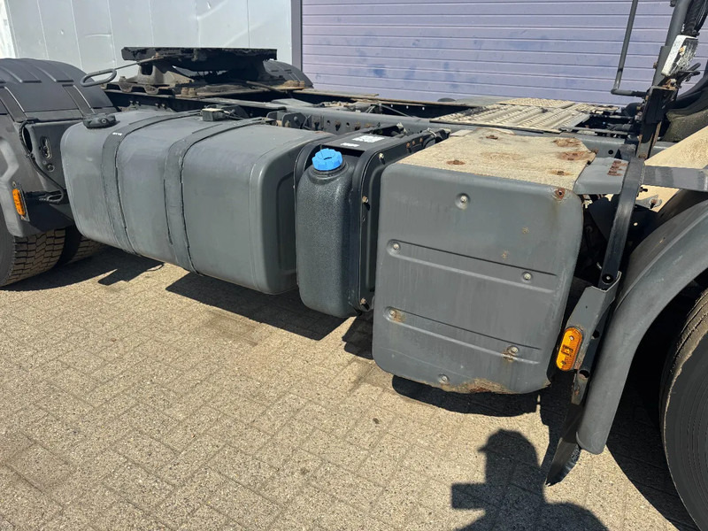 Renault Premium 380 **DXI-EURO 5-AIRCO** - Nyergesvontató: 4 kép. Renault Premium 380 **DXI-EURO 5-AIRCO** - Nyergesvontató: 4 kép.