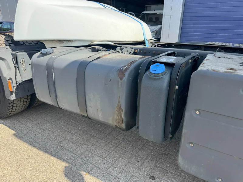 Renault Premium 380 **EURO 5-BELGIAN TRUCK** - Nyergesvontató: 4 kép. Renault Premium 380 **EURO 5-BELGIAN TRUCK** - Nyergesvontató: 4 kép.