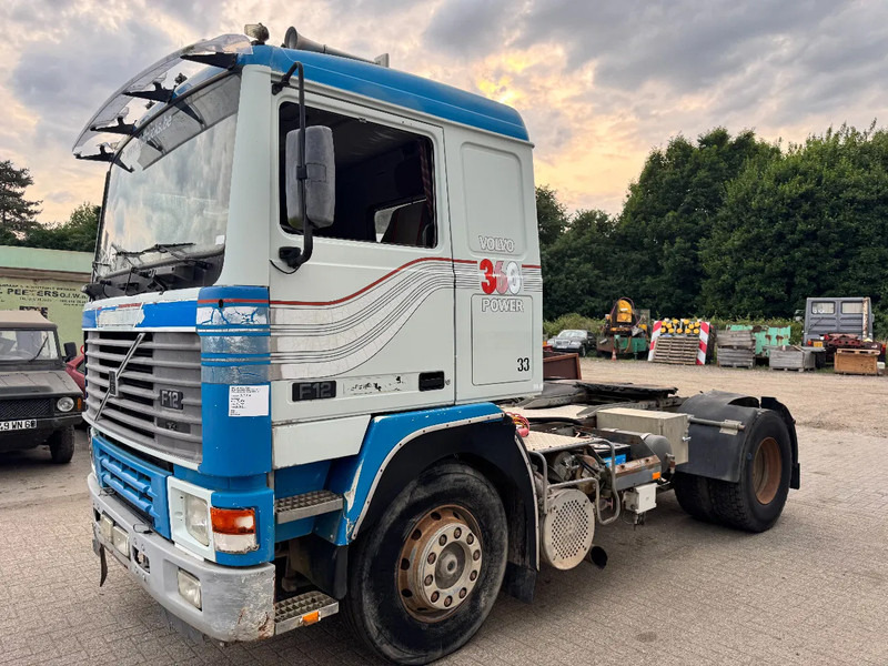 Volvo F 12.360 **ORIGINAL FRENCH TRUCK** - Nyergesvontató: 1 kép. Volvo F 12.360 **ORIGINAL FRENCH TRUCK** - Nyergesvontató: 1 kép.