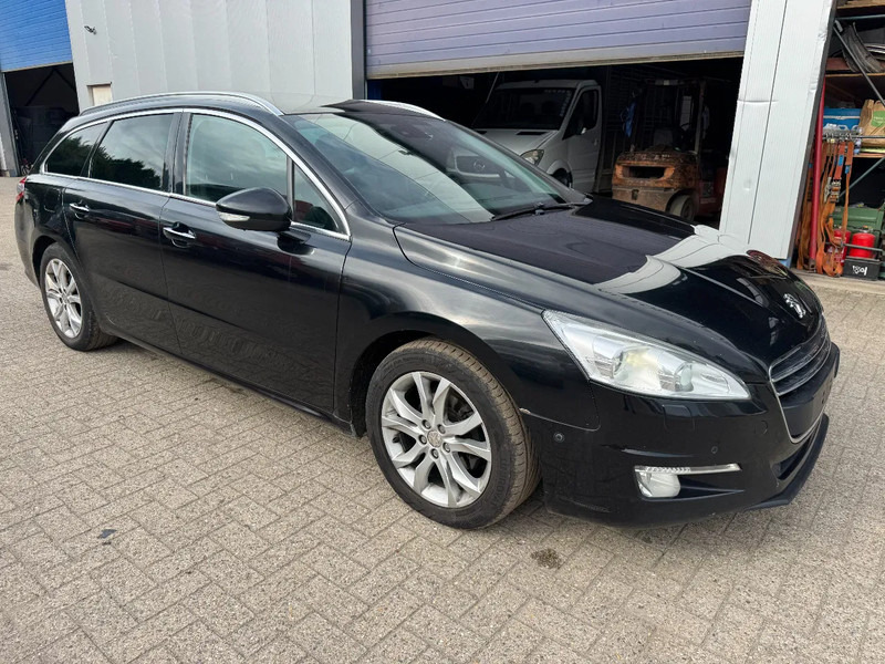 Peugeot 508 **2.0HDI-100Kw** - Autó: 3 kép. Peugeot 508 **2.0HDI-100Kw** - Autó: 3 kép.