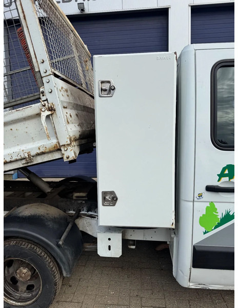 Renault Master **EURO 5-2300DCI** - Billenőplatós kisteherautó: 4 kép. Renault Master **EURO 5-2300DCI** - Billenőplatós kisteherautó: 4 kép.