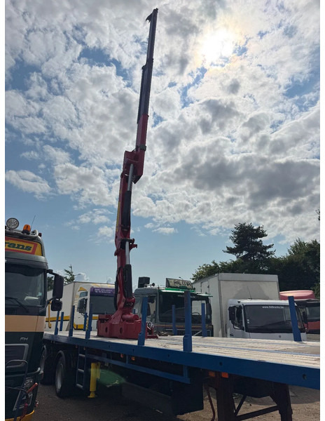 Renders **CRANE PALFINGER PK4500A-STEERING AXXLE** - Platós félpótkocsi: 2 kép. Renders **CRANE PALFINGER PK4500A-STEERING AXXLE** - Platós félpótkocsi: 2 kép.