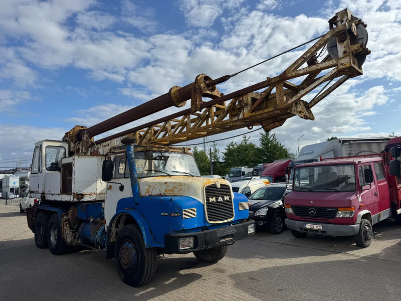 MAN 32.281 **FOREUSE-DRILLTRUCK-6X6** - Teherautó: 5 kép. MAN 32.281 **FOREUSE-DRILLTRUCK-6X6** - Teherautó: 5 kép.