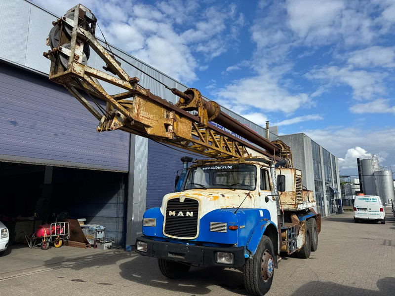 MAN 32.281 **FOREUSE-DRILLTRUCK-6X6** - Teherautó: 1 kép. MAN 32.281 **FOREUSE-DRILLTRUCK-6X6** - Teherautó: 1 kép.