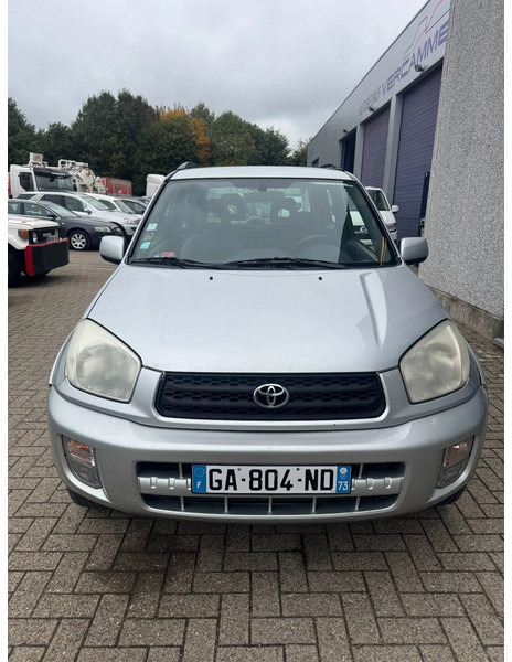 Toyota RAV4 **PETROL-AIRCO** - Autó: 2 kép. Toyota RAV4 **PETROL-AIRCO** - Autó: 2 kép.