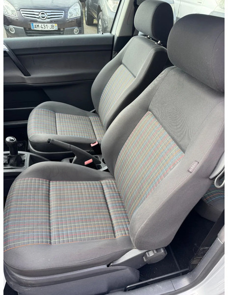 Szedán Volkswagen Polo **EURO4-1198CC-BELGIAN CAR**: 9 kép.