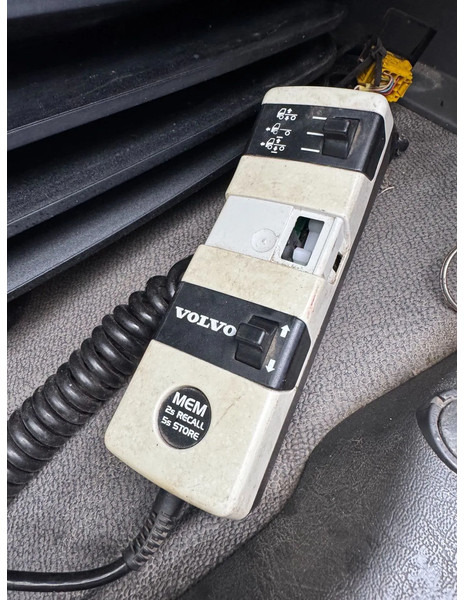 Platós teherautó Volvo FM 9.260 **MANUAL GEARBOX-FRENCH ORIGINE**: 16 kép.