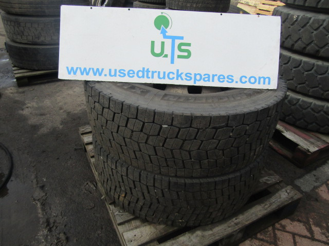 315/70/22.5 ALCOA (2) MICHILEN DRIVE PATTERN - Gumiabroncs - Teherautó: 1 kép. 315/70/22.5 ALCOA (2) MICHILEN DRIVE PATTERN - Gumiabroncs - Teherautó: 1 kép.