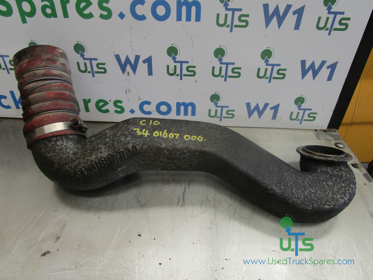 CAT C10 / C12 INTERCOOLER PIPE P/NO 3401607000 - Motor és alkatrészek - Teherautó: 1 kép. CAT C10 / C12 INTERCOOLER PIPE P/NO 3401607000 - Motor és alkatrészek - Teherautó: 1 kép.