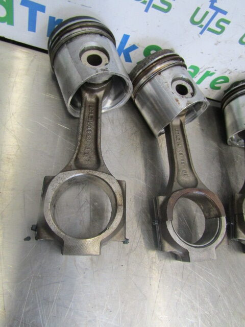 CUMMINS 6 CTA C SERIES CONROD + PISTON P/NO3934924700 – 5 AVAILABLE - Motor és alkatrészek - Teherautó: 4 kép. CUMMINS 6 CTA C SERIES CONROD + PISTON P/NO3934924700 – 5 AVAILABLE - Motor és alkatrészek - Teherautó: 4 kép.