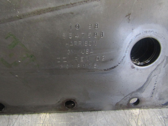 CUMMINS 6 CTA C SERIES OIL COOLER P/NO 8547583 - Motor és alkatrészek - Teherautó: 2 kép. CUMMINS 6 CTA C SERIES OIL COOLER P/NO 8547583 - Motor és alkatrészek - Teherautó: 2 kép.