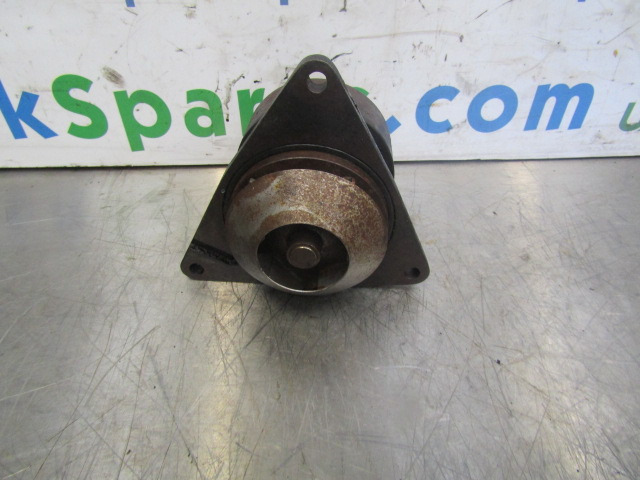 CUMMINS 6 CTA C SERIES WATER PUMP P/NO 77740N - Motor és alkatrészek - Teherautó: 1 kép. CUMMINS 6 CTA C SERIES WATER PUMP P/NO 77740N - Motor és alkatrészek - Teherautó: 1 kép.