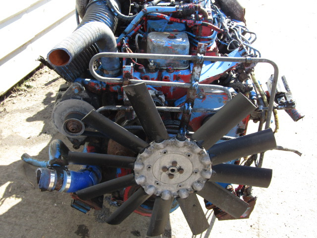 CUMMINS 6BT 210 INLINE PUMP COMPLETE ENGINE (REMOVED FROM DOCK SPOTTER) - Motor - Teherautó: 2 kép. CUMMINS 6BT 210 INLINE PUMP COMPLETE ENGINE (REMOVED FROM DOCK SPOTTER) - Motor - Teherautó: 2 kép.