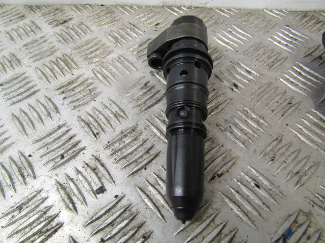 Cummins E14 INJECTORS (6) PART NO 3077718 - Üzemanyagrendszer - Teherautó: 2 kép. Cummins E14 INJECTORS (6) PART NO 3077718 - Üzemanyagrendszer - Teherautó: 2 kép.