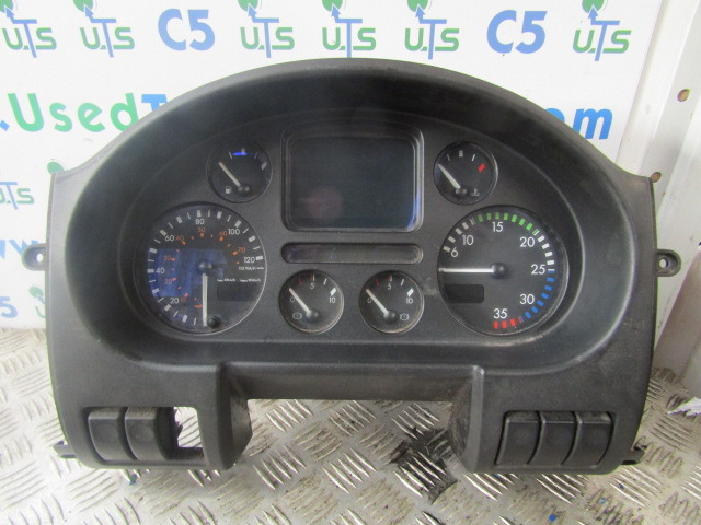 DAF CF65 CLOCK CLUSTER 1452098 - Fülke és belső tér - Teherautó: 1 kép. DAF CF65 CLOCK CLUSTER 1452098 - Fülke és belső tér - Teherautó: 1 kép.