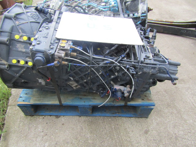 DAF CF85 ZF 16S221TD MANUAL GEARBOX (REMOVED FROM 2010 CF 85 410) - Sebességváltó - Teherautó: 3 kép. DAF CF85 ZF 16S221TD MANUAL GEARBOX (REMOVED FROM 2010 CF 85 410) - Sebességváltó - Teherautó: 3 kép.