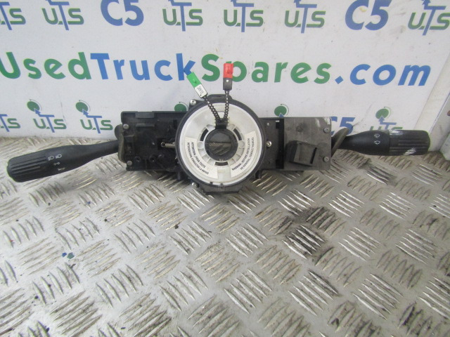 DAF LF 220 INDICATOR / WIPER STALK COMPLETE P/NO 7421535734 / 7421535775 - Fülke és belső tér - Teherautó: 1 kép. DAF LF 220 INDICATOR / WIPER STALK COMPLETE P/NO 7421535734 / 7421535775 - Fülke és belső tér - Teherautó: 1 kép.
