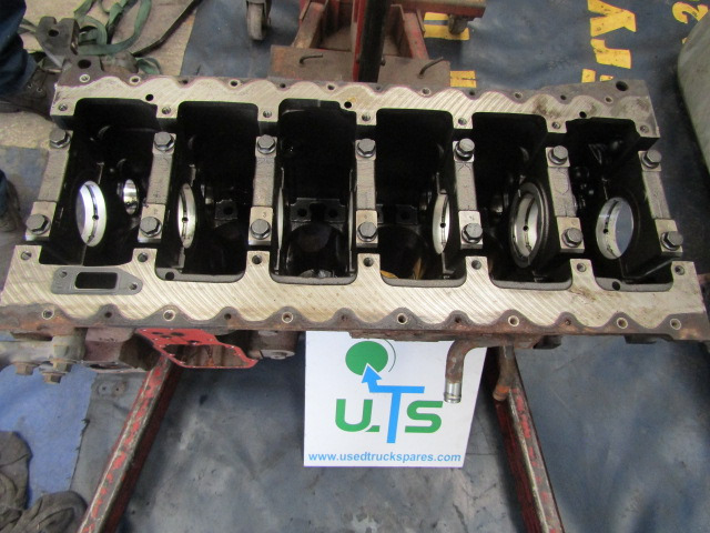 DAF LF 55 EURO 6 PX7-164 ENGINE BLOCK P/NO 499044304 /81-04-070 - Motor és alkatrészek - Teherautó: 2 kép. DAF LF 55 EURO 6 PX7-164 ENGINE BLOCK P/NO 499044304 /81-04-070 - Motor és alkatrészek - Teherautó: 2 kép.
