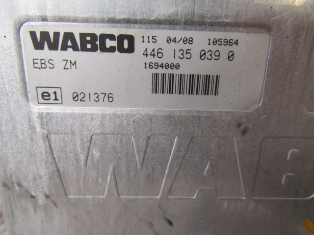 DAF XF 105 WABCO EBS ECU P/NO 4461350390 - ECU - Teherautó: 2 kép. DAF XF 105 WABCO EBS ECU P/NO 4461350390 - ECU - Teherautó: 2 kép.