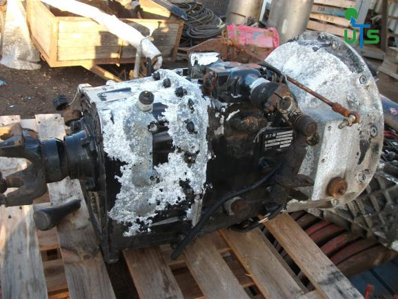 EATON 6 SPEED GEARBOX TYPE FS 52068 - Sebességváltó - Teherautó: 1 kép. EATON 6 SPEED GEARBOX TYPE FS 52068 - Sebességváltó - Teherautó: 1 kép.