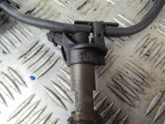 IVECO DAILY 3.0 EURO 5 BOSCH INJECTORS P/NO 04451160193271 - Üzemanyagrendszer - Teherautó: 2 kép. IVECO DAILY 3.0 EURO 5 BOSCH INJECTORS P/NO 04451160193271 - Üzemanyagrendszer - Teherautó: 2 kép.
