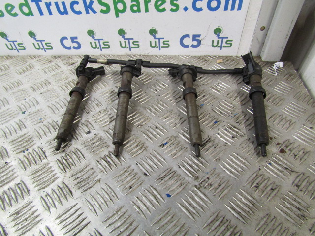 IVECO DAILY 3.0 EURO 5 BOSCH INJECTORS P/NO 04451160193271 - Üzemanyagrendszer - Teherautó: 1 kép. IVECO DAILY 3.0 EURO 5 BOSCH INJECTORS P/NO 04451160193271 - Üzemanyagrendszer - Teherautó: 1 kép.