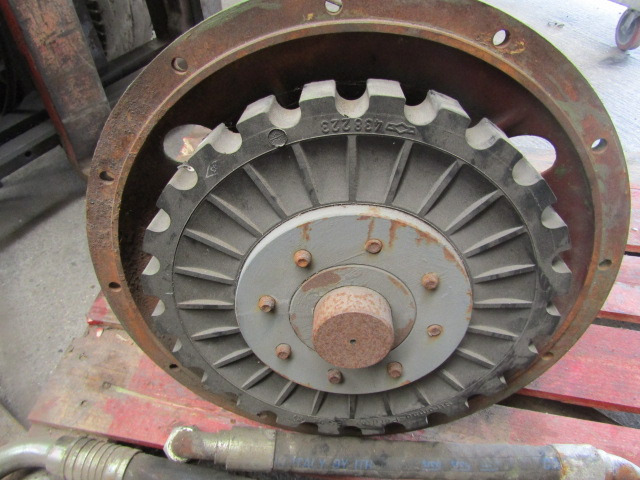 LINDE HYDRAULIC GEARBOX TYPE BPV70 REH - Hidraulika - Teherautó: 4 kép. LINDE HYDRAULIC GEARBOX TYPE BPV70 REH - Hidraulika - Teherautó: 4 kép.