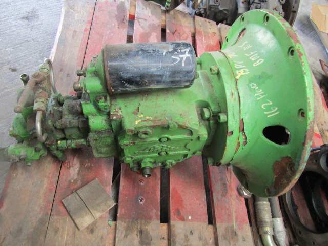 LINDE HYDRAULIC GEARBOX TYPE BPV70 REH - Hidraulika - Teherautó: 2 kép. LINDE HYDRAULIC GEARBOX TYPE BPV70 REH - Hidraulika - Teherautó: 2 kép.