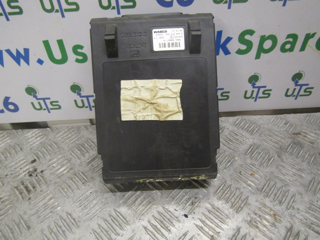 MAN TGA ZBR2 ECU P/NO 01.25806.7058 - ECU - Teherautó: 1 kép. MAN TGA ZBR2 ECU P/NO 01.25806.7058 - ECU - Teherautó: 1 kép.