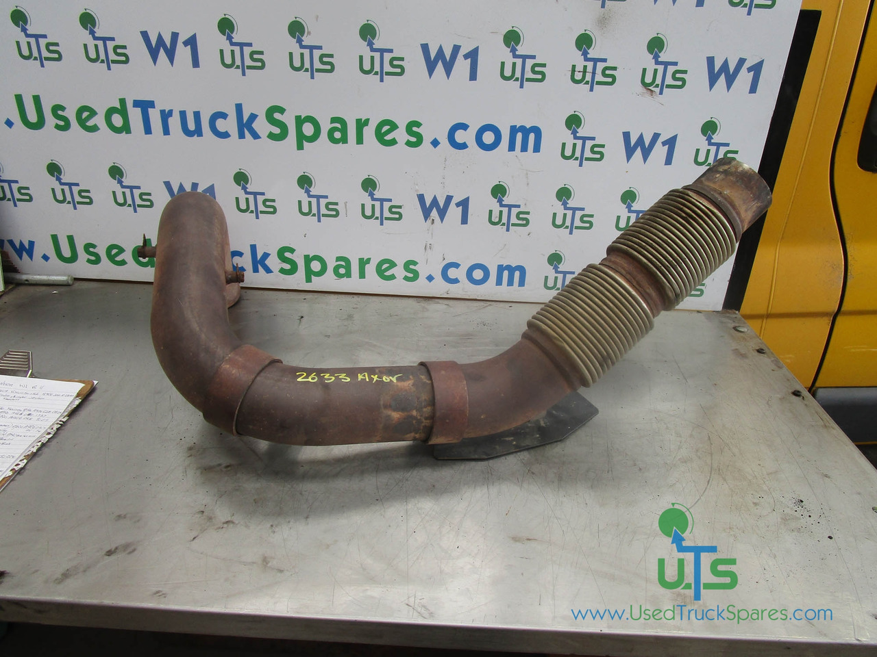 MERCEDES AXOR 2633 OM926 EXHAUST FRONT PIPE - Motor és alkatrészek - Teherautó: 1 kép. MERCEDES AXOR 2633 OM926 EXHAUST FRONT PIPE - Motor és alkatrészek - Teherautó: 1 kép.