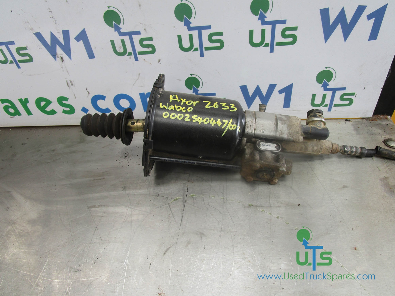 MERCEDES AXOR 2633 OM926 WABCO CLUTCH PACK P/NO 0002540447/002 - Motor és alkatrészek - Teherautó: 1 kép. MERCEDES AXOR 2633 OM926 WABCO CLUTCH PACK P/NO 0002540447/002 - Motor és alkatrészek - Teherautó: 1 kép.