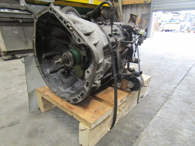 MERCEDES SPRINTER 311 CDI 5 SPEED GEARBOX - Sebességváltó - Teherautó: 2 kép. MERCEDES SPRINTER 311 CDI 5 SPEED GEARBOX - Sebességváltó - Teherautó: 2 kép.